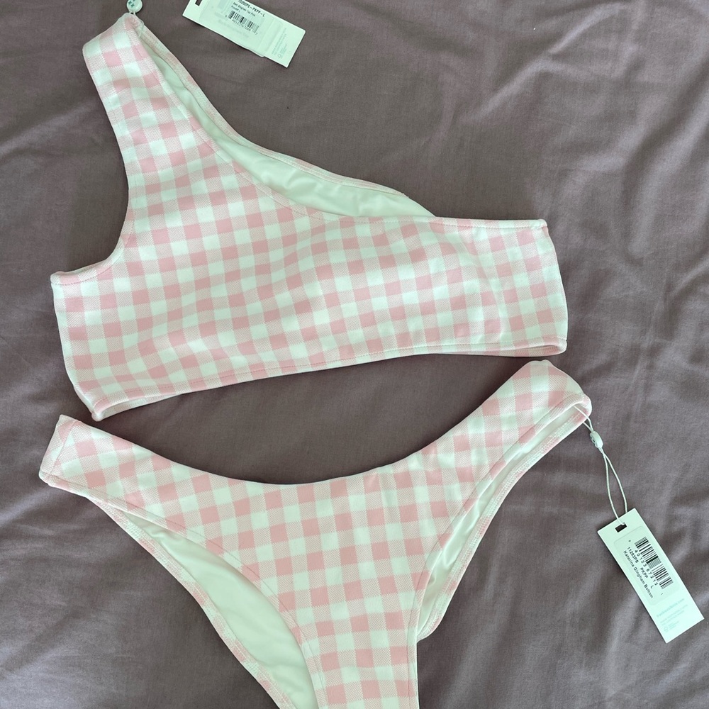 ✨NWT✨ Frankie’s Bikinis - Gingham Pink Set